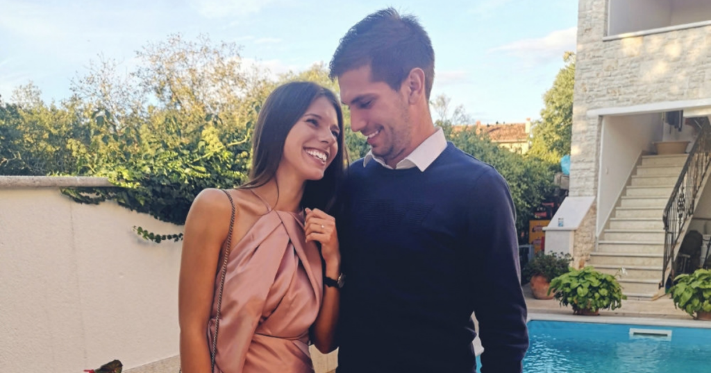 meggie i filip zagrljeni se smiju, vlasnica i said yes obrta je meggie
