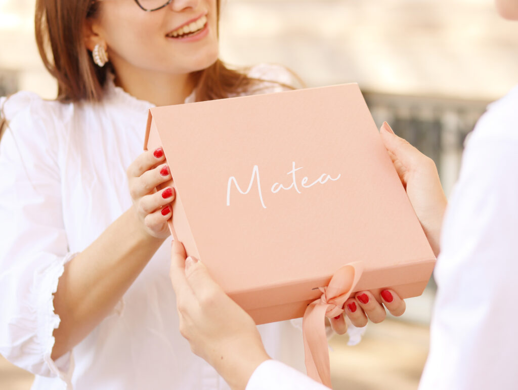 poklon kutija za kumu personalizirana imenom kume